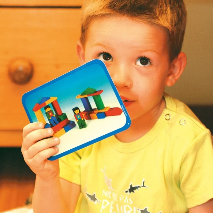 Juego de construcción Manetico