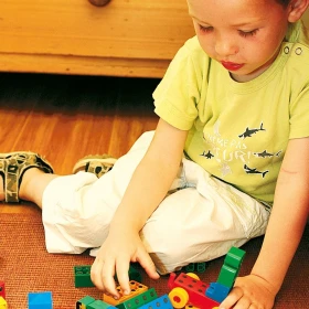 Juego de construcción Manetico