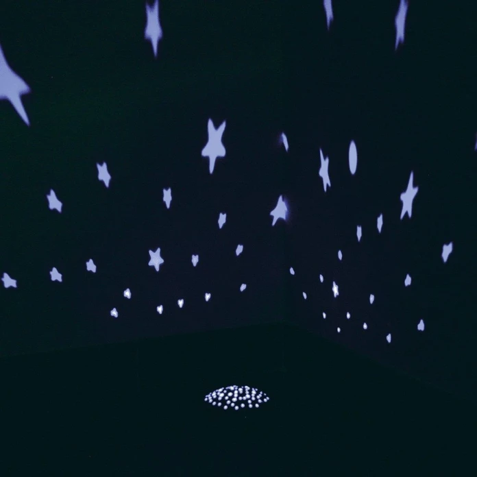Luz de noche cielo estrellado