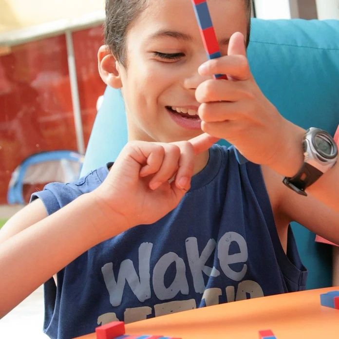 Barras rojas y azules Montessori