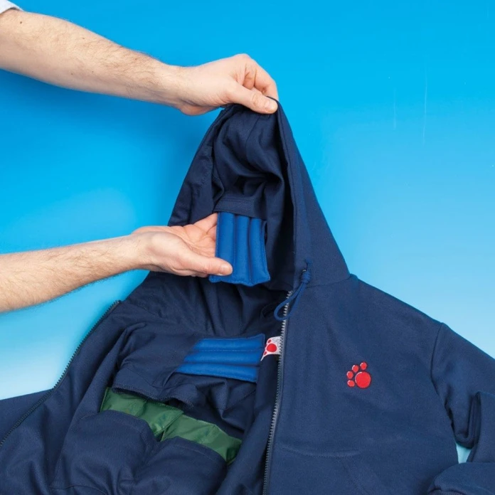 La sudadera con capucha lastrada