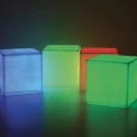 Cubos luminosos por 4