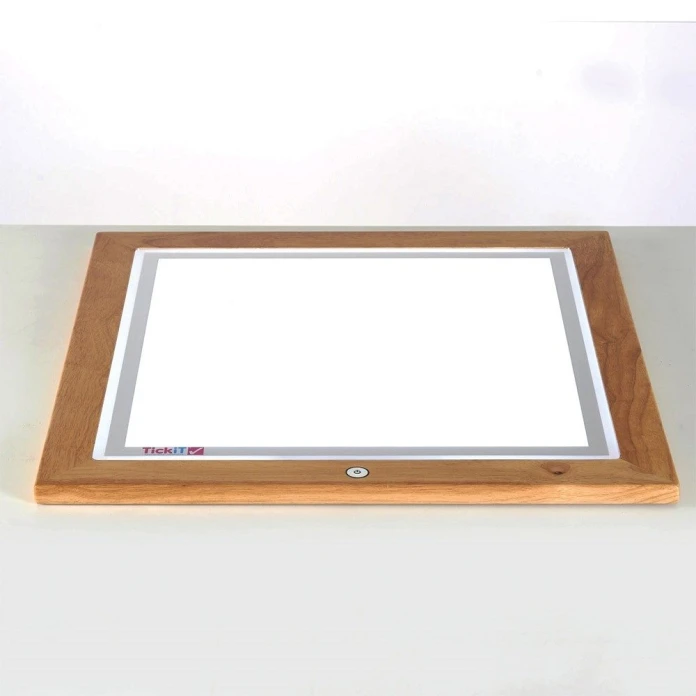 Consola de madera con mesa luminosa