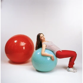 Globo con púas 100 cm - rojo
