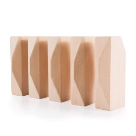 Rocas de construcción de madera