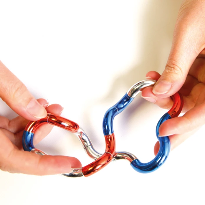 Fidget Tangle - efecto metal