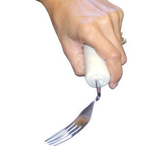 Tenedor compensado para diestros