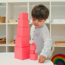 Torre de apilamiento rosa Montessori
