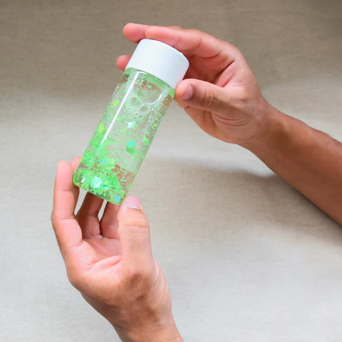 Botella sensorial tortuga