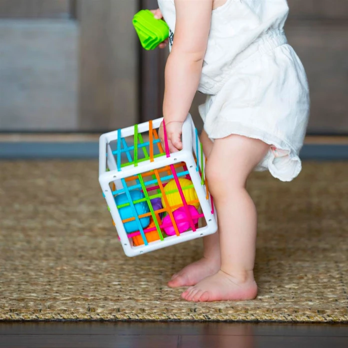 Inny Bin - Cubo de formas sensoriales
