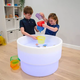 Mesa de agua sensorial