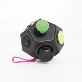Fidget pentágono negro