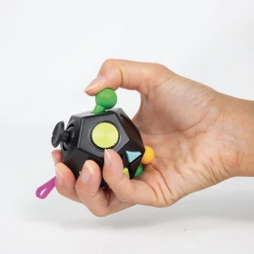 Fidget pentágono negro