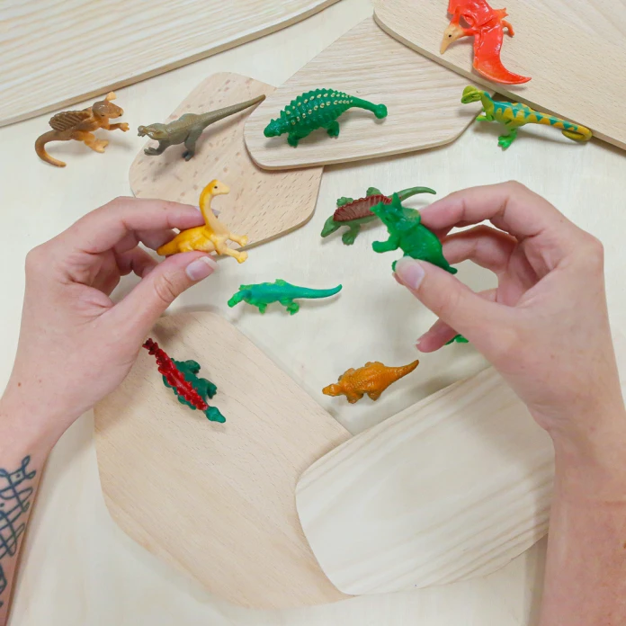 Figuritas - temática dinosaurios