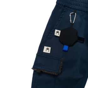 Pantalón con texturas - 8 estímulos