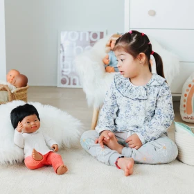 Conjunto de punto para muñeca inclusiva