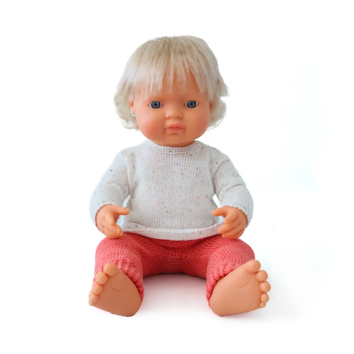 Conjunto de punto para muñeca inclusiva