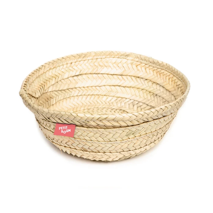 Cesta de fibras naturales
