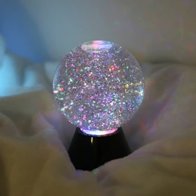 Bola luminosa con purpurina