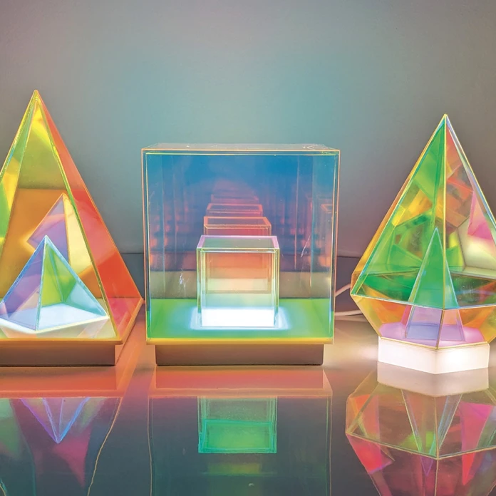 Lámpara prismática 3D – Cubo