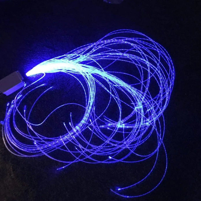 100 hilos de fibra óptica – 1,5 m