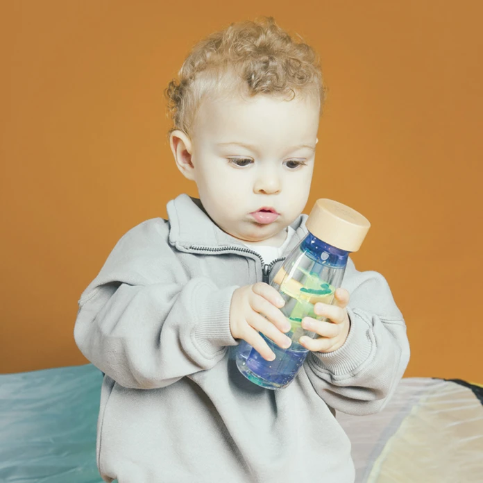 Botella sensorial espiral azul