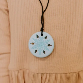 Collar copo de nieve - blanco