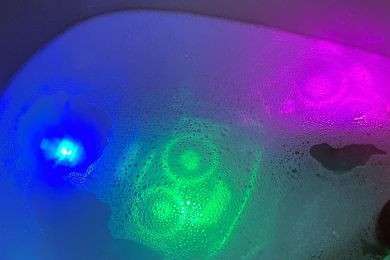 Le bain de lumière : notre expérience avec les Glow Pals